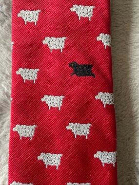 Vintage Chipp Red Novelty Sheep Pattern Tie rare